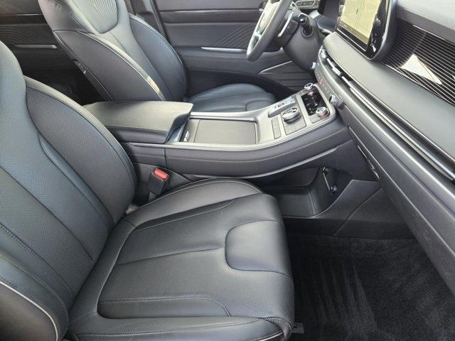 used 2025 Hyundai Palisade car, priced at $47,991