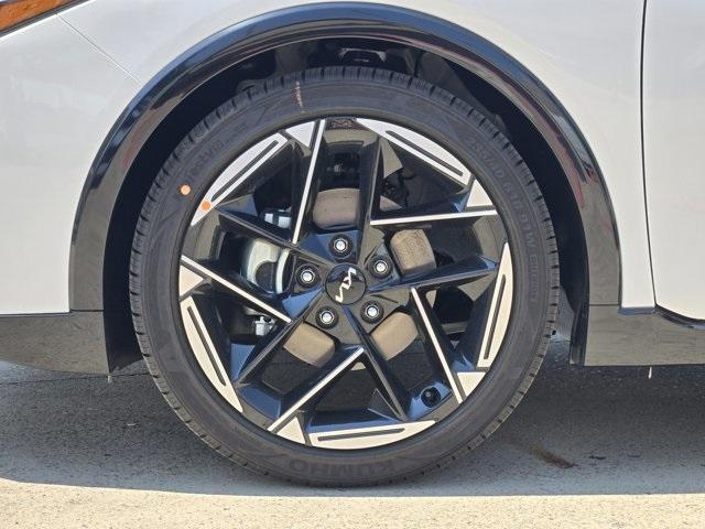 new 2025 Kia K4 car, priced at $27,161