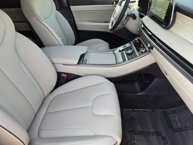 used 2025 Hyundai Palisade car, priced at $45,777