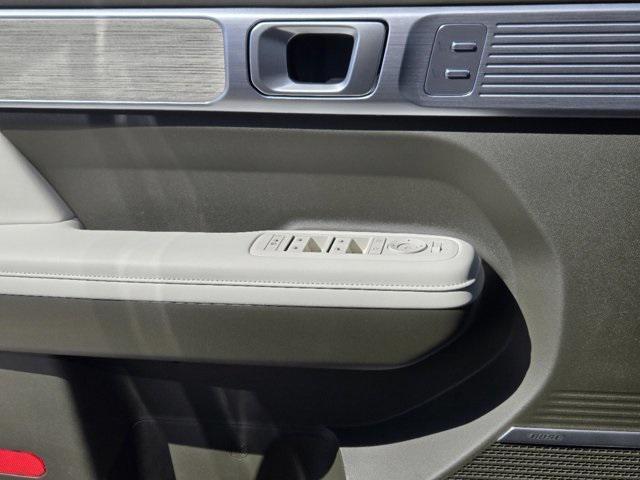 new 2025 Hyundai SANTA FE HEV car, priced at $51,070