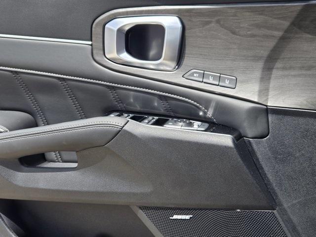 new 2025 Kia Sorento car, priced at $48,030