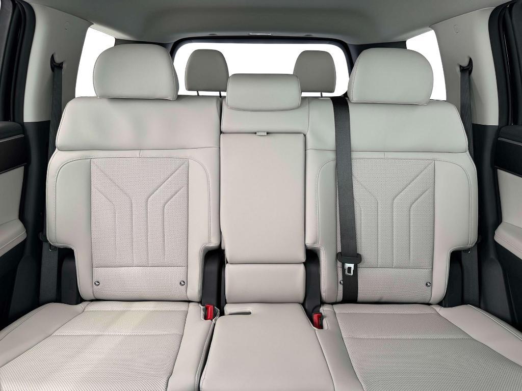 new 2026 Hyundai SANTA FE HEV car