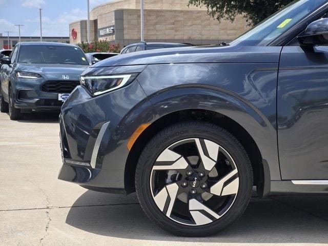 used 2025 Kia Soul car, priced at $25,991