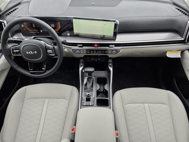 new 2025 Kia Sorento car, priced at $38,675