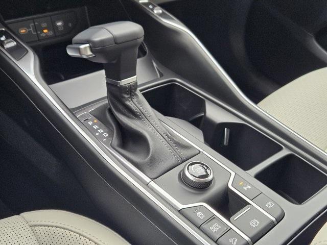 new 2025 Kia Sorento car, priced at $38,675