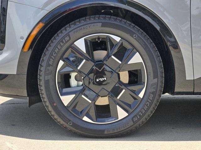 new 2026 Kia Sportage car, priced at $37,596