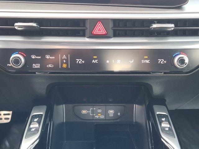 used 2025 Kia Sorento car, priced at $36,991