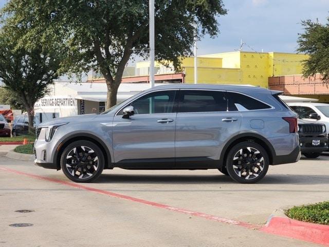 used 2025 Kia Sorento car, priced at $36,991