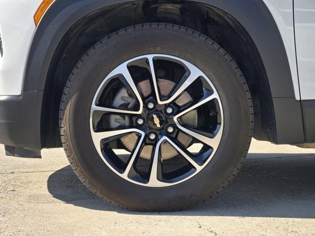 used 2024 Chevrolet TrailBlazer car, priced at $21,859