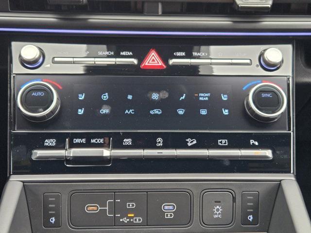 new 2025 Hyundai Santa Fe car, priced at $50,625