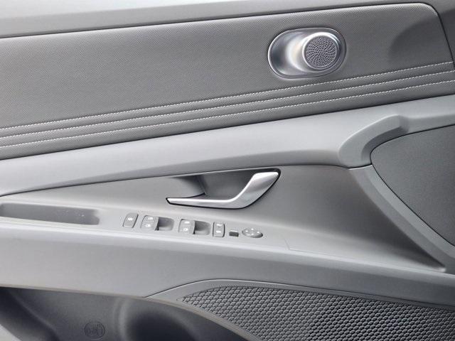 new 2025 Hyundai ELANTRA HEV car, priced at $29,685
