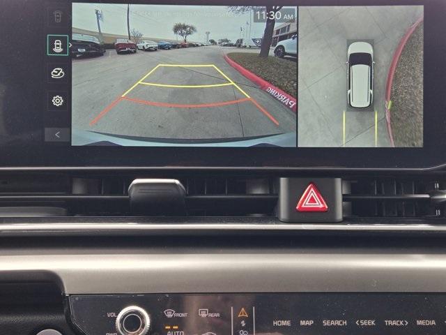new 2025 Kia Carnival car, priced at $52,675