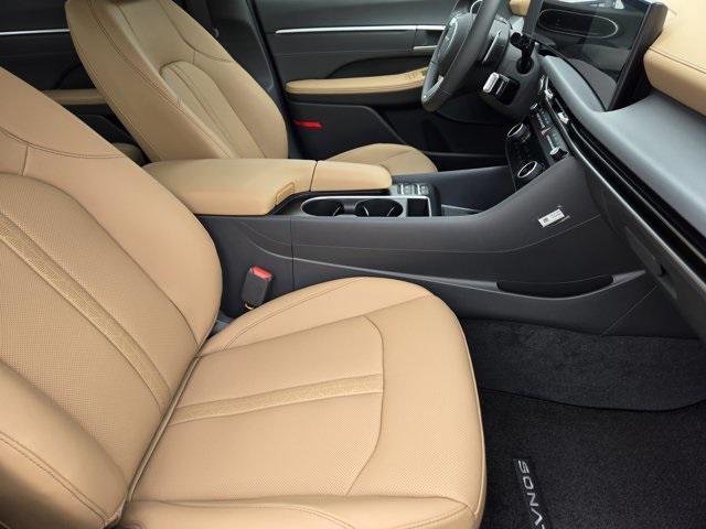 new 2025 Hyundai Sonata Hybrid car, priced at $39,785