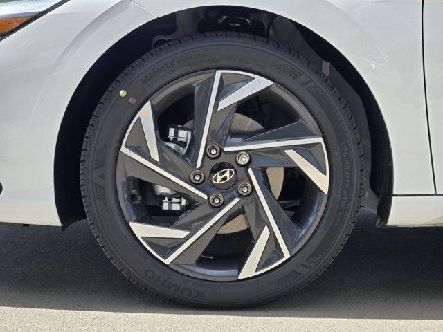 new 2025 Hyundai Elantra car, priced at $25,335