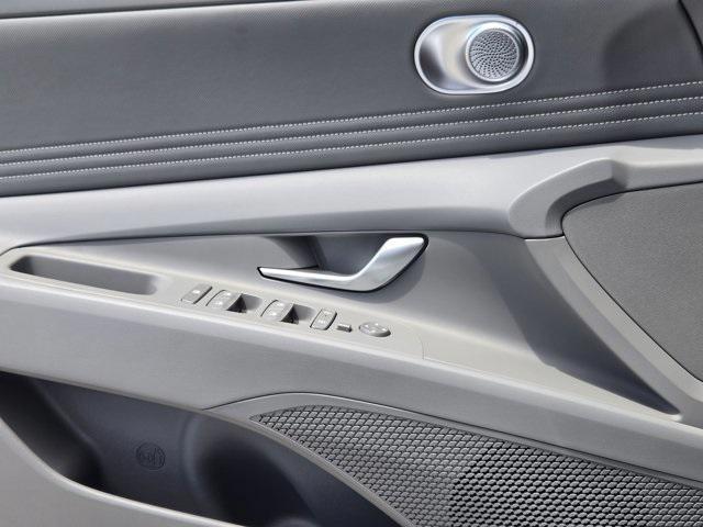 new 2025 Hyundai Elantra car, priced at $25,335