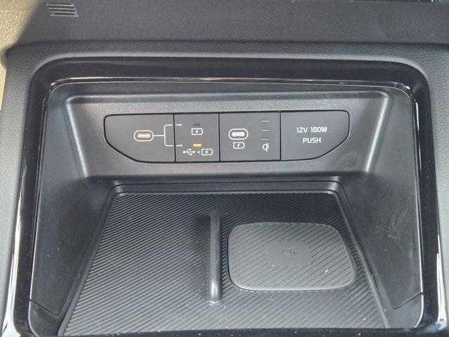 new 2025 Kia K5 car, priced at $30,045