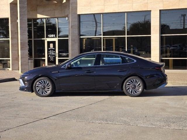 used 2025 Hyundai Sonata Hybrid car, priced at $35,991