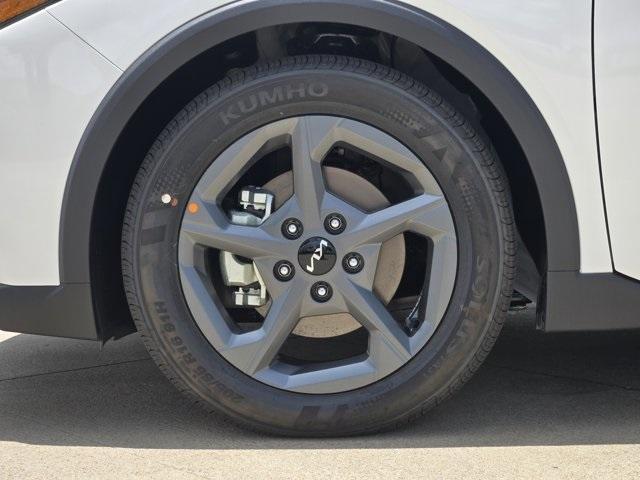 new 2025 Kia K4 car, priced at $24,360