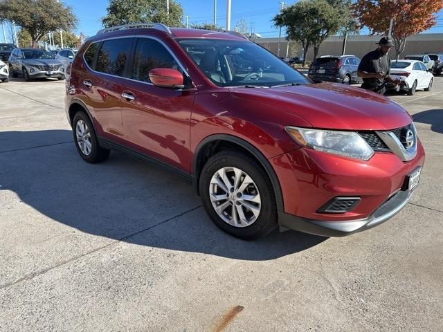 used 2016 Nissan Rogue car, priced at $15,555