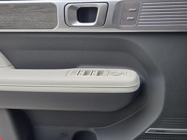 new 2025 Hyundai SANTA FE HEV car, priced at $50,195