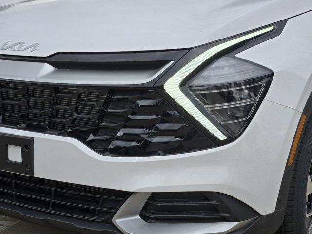 new 2025 Kia Sportage car, priced at $35,105