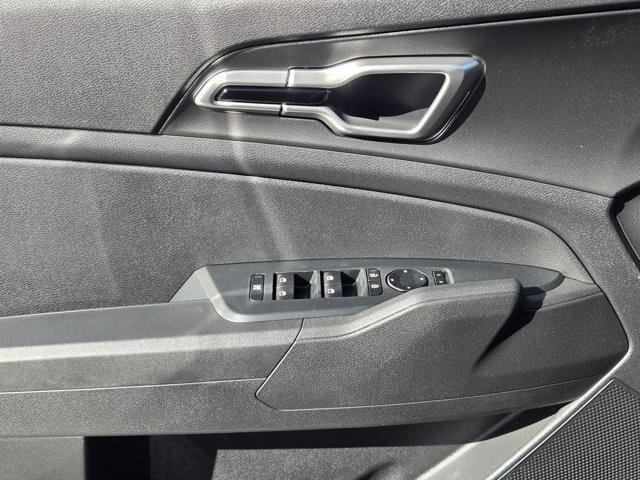 new 2026 Kia Sportage Hybrid car, priced at $34,361