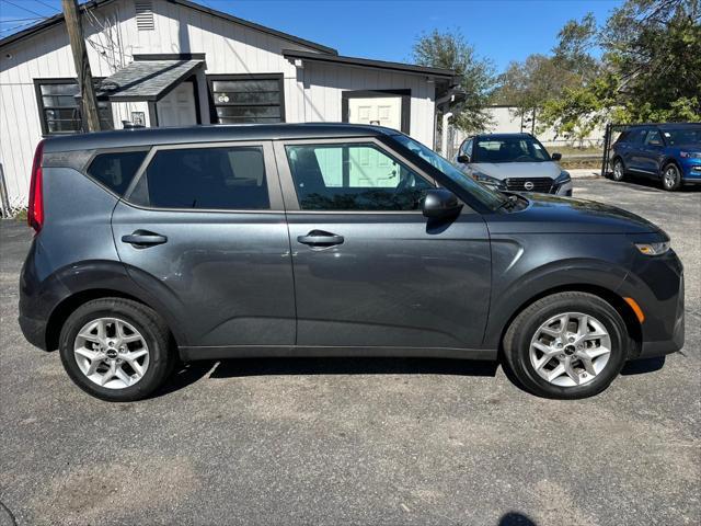 used 2022 Kia Soul car, priced at $10,995