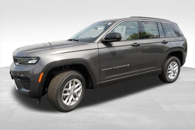 new 2025 Jeep Grand Cherokee car, priced at $40,382