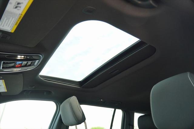 new 2025 Jeep Grand Cherokee car, priced at $40,382