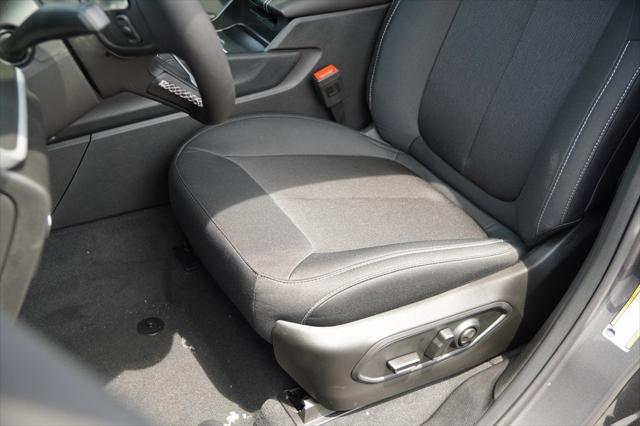 new 2025 Jeep Grand Cherokee car, priced at $40,382