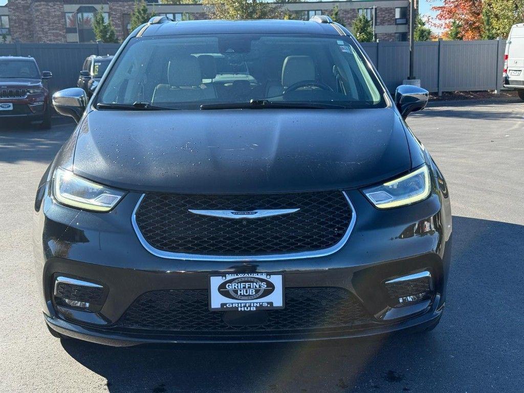 used 2021 Chrysler Pacifica car, priced at $35,135