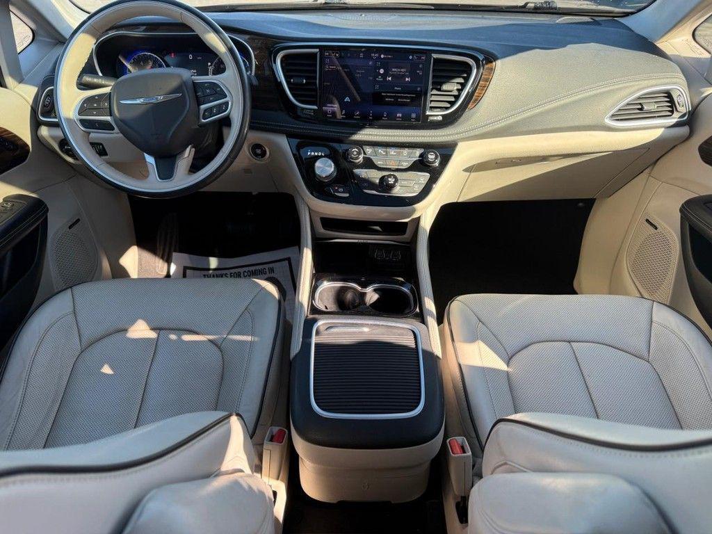 used 2021 Chrysler Pacifica car, priced at $35,135