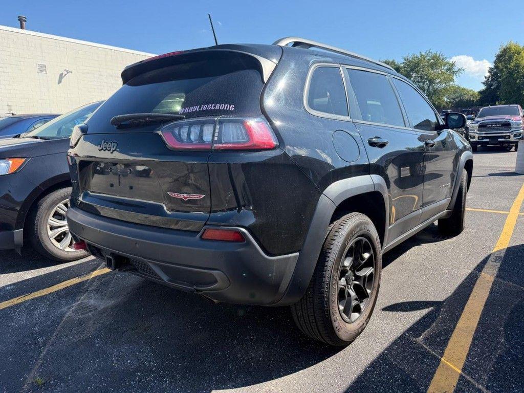 used 2019 Jeep Cherokee car