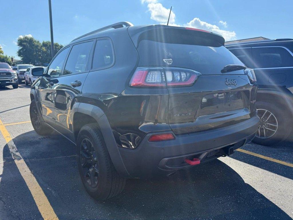used 2019 Jeep Cherokee car