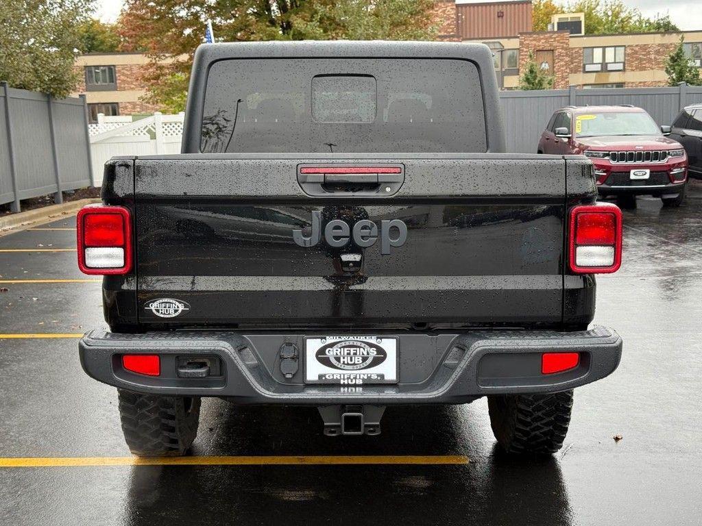used 2021 Jeep Gladiator car, priced at $32,076