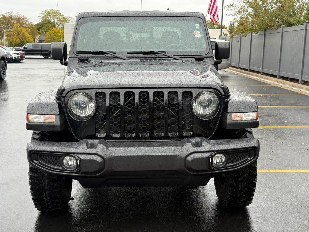 used 2021 Jeep Gladiator car, priced at $32,076