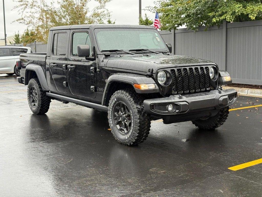 used 2021 Jeep Gladiator car, priced at $32,076