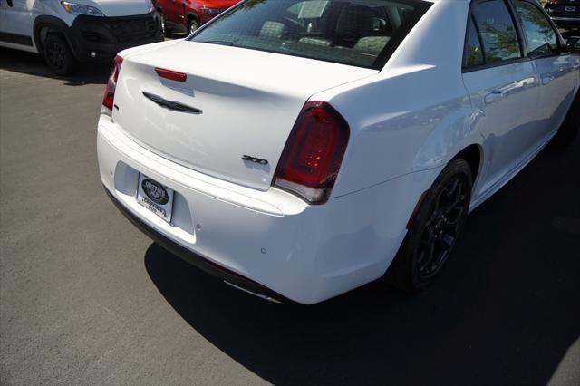 used 2022 Chrysler 300 car, priced at $29,289