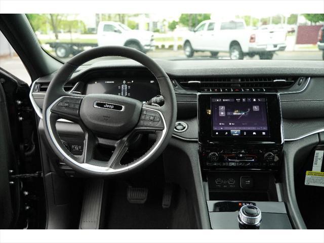 new 2025 Jeep Grand Cherokee car, priced at $40,382