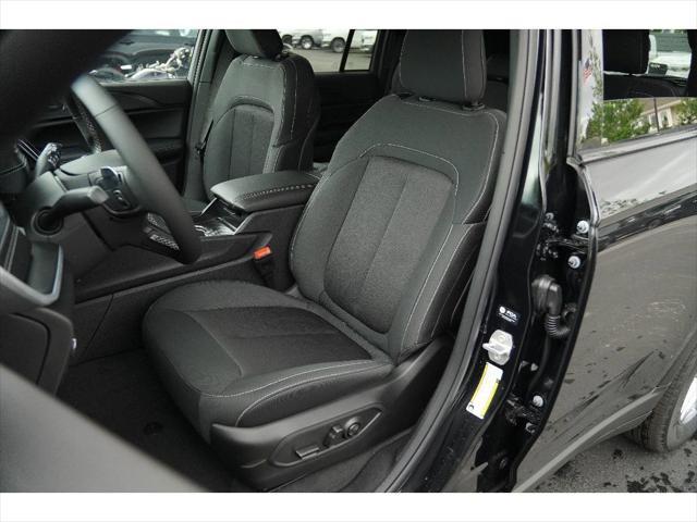 new 2025 Jeep Grand Cherokee car, priced at $40,382