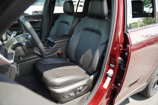 new 2025 Jeep Grand Cherokee car, priced at $50,226