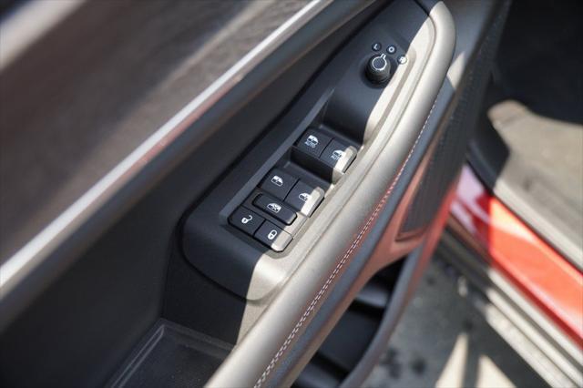 new 2025 Jeep Grand Cherokee car, priced at $50,226