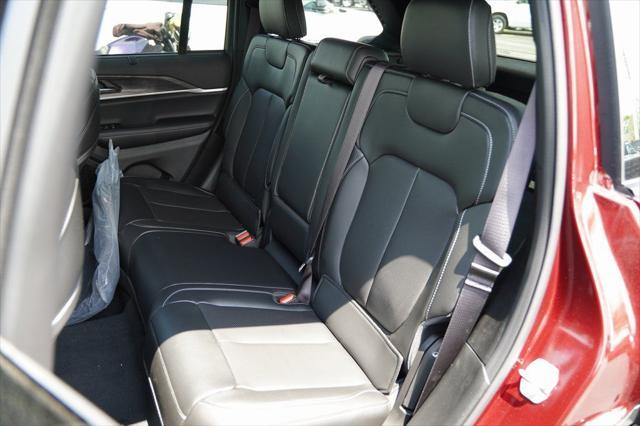 new 2025 Jeep Grand Cherokee car, priced at $50,226
