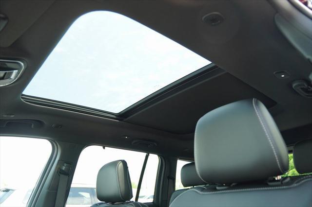 new 2025 Jeep Grand Cherokee car, priced at $50,226