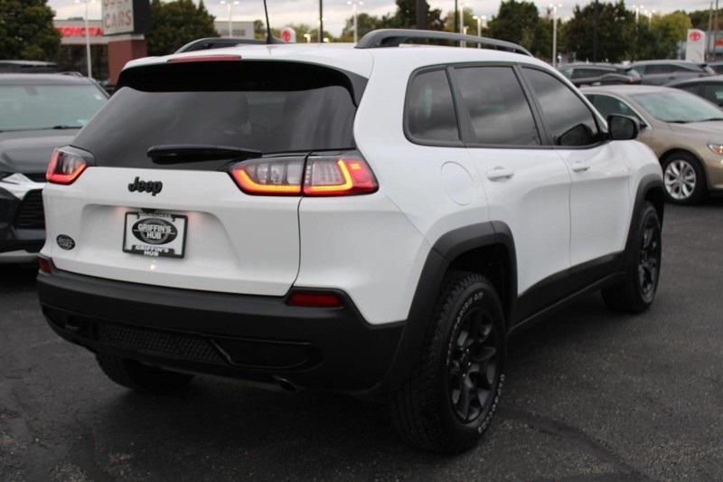 used 2022 Jeep Cherokee car, priced at $27,489
