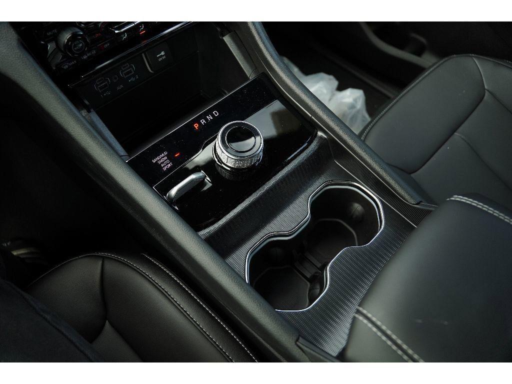 new 2025 Jeep Grand Cherokee car, priced at $40,258