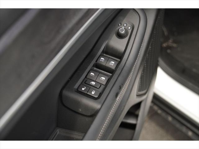 new 2025 Jeep Grand Cherokee car, priced at $46,400
