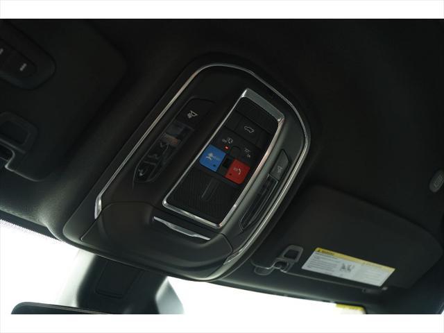 new 2025 Jeep Grand Cherokee car, priced at $46,400