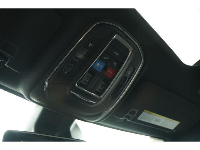 new 2025 Jeep Grand Cherokee car, priced at $40,772