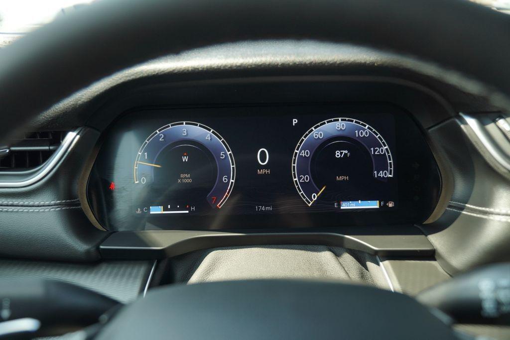 new 2025 Jeep Grand Cherokee L car, priced at $43,919